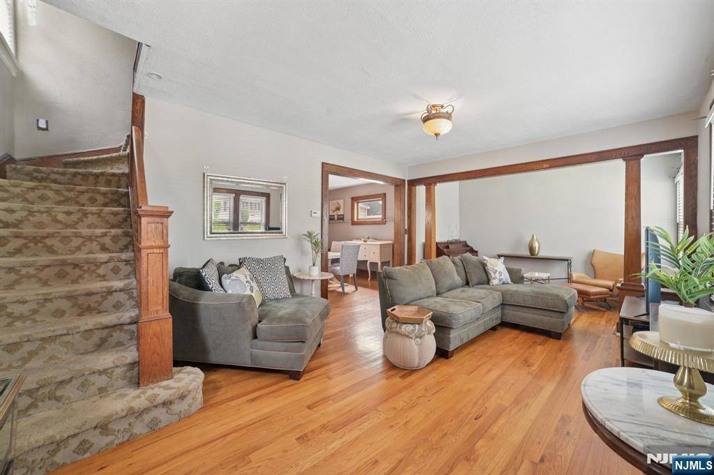 Nutley, NJ 07110,350 Walnut ST