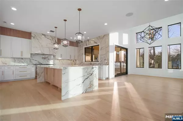 Demarest, NJ 07627,12 Irene CT