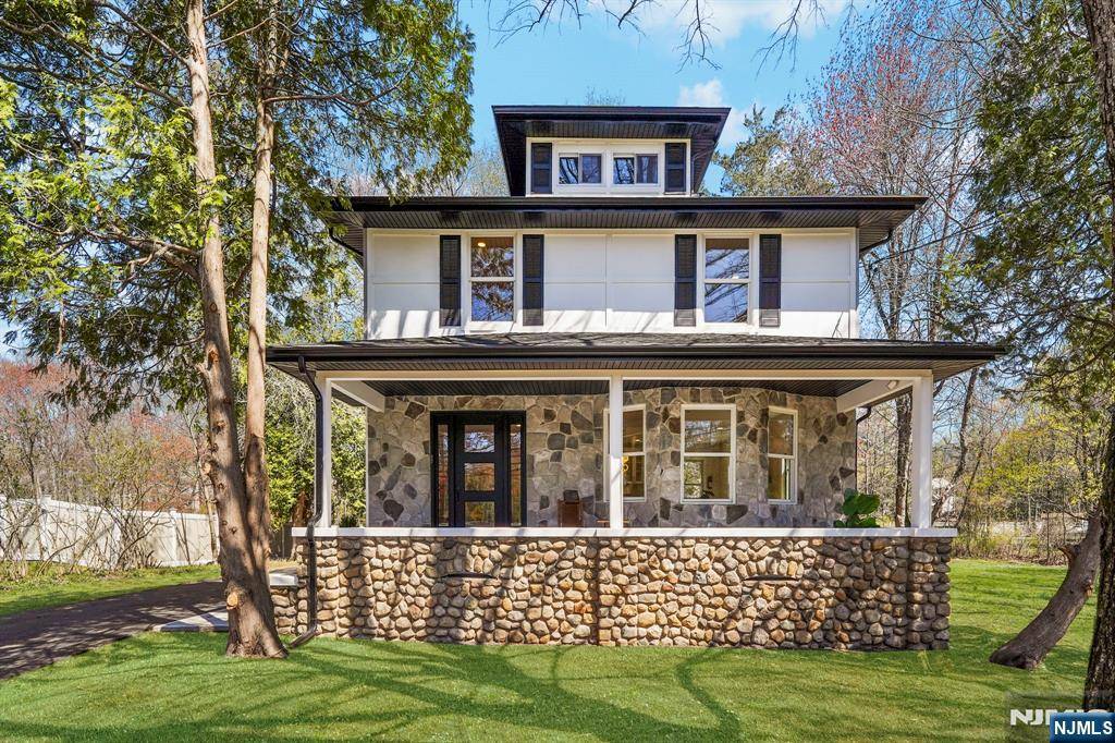 421 Russell AVE, Wyckoff, NJ 07481