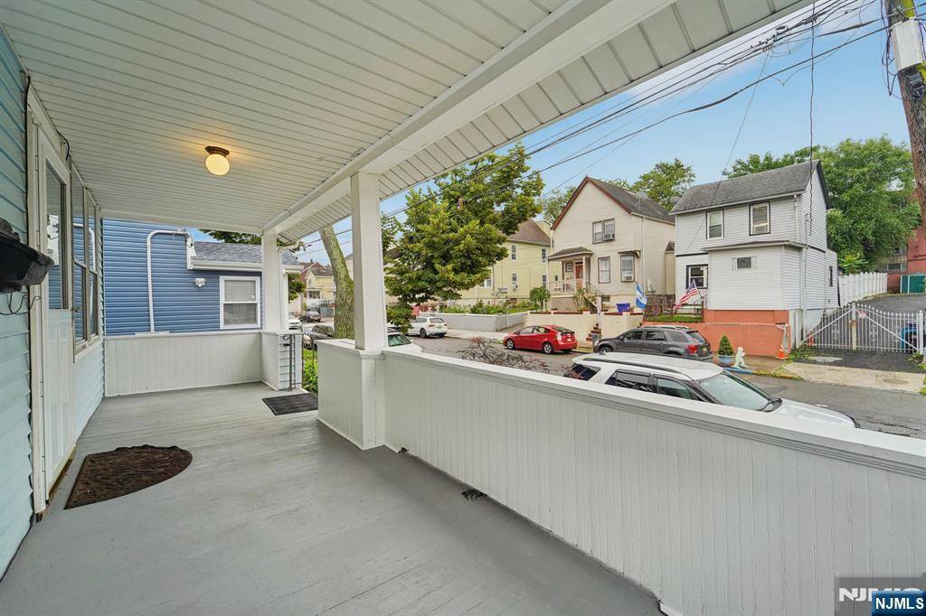 Paterson, NJ 07502,174-176 Albion AVE