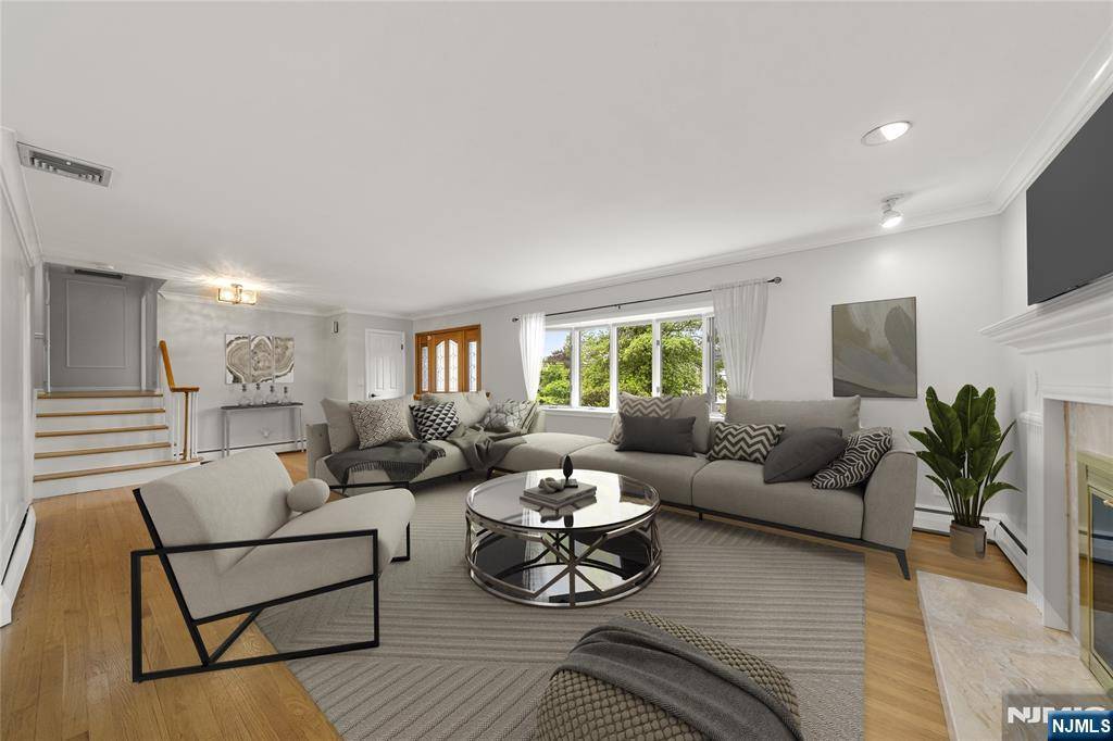 Woodcliff Lake, NJ 07677,254 Werimus RD
