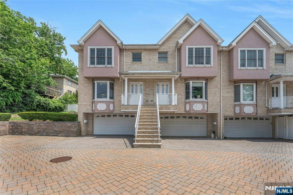 425 West ST #Unit D, Fort Lee, NJ 07024