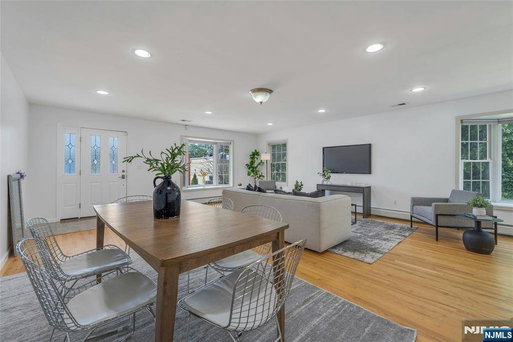 Fort Lee, NJ 07024,425 West ST #Unit D