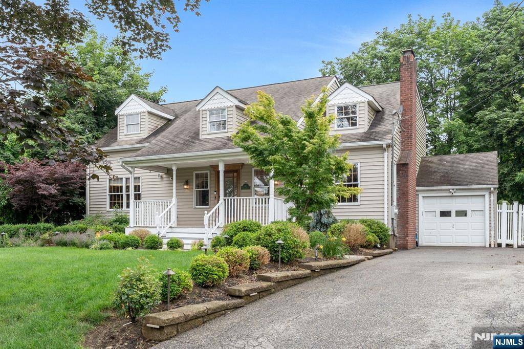 Wayne, NJ 07470,25 Sunrise DR