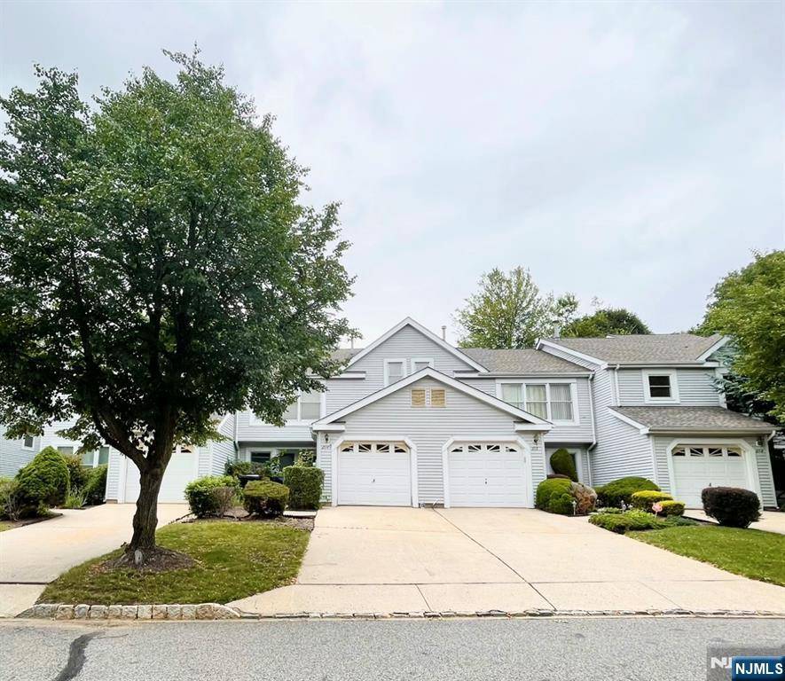 214 Manahan RD #214, East Brunswick, NJ 08816