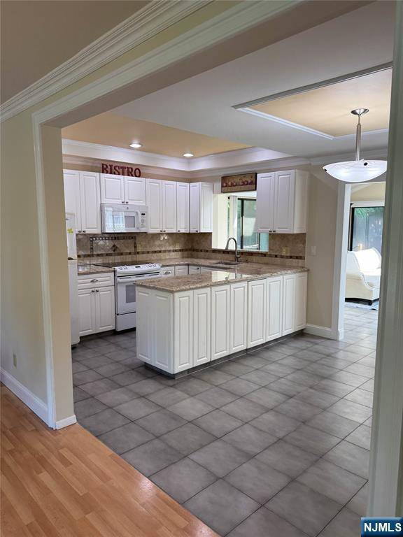Emerson, NJ 07630,132 Jefferson AVE