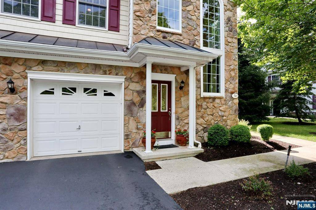 River Vale, NJ 07675,53 Pine Lake TER #T053