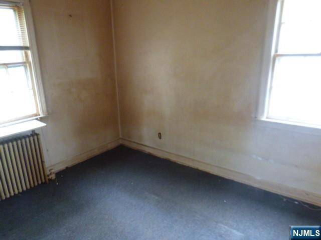Fair Lawn, NJ 07410,2-05 29th ST