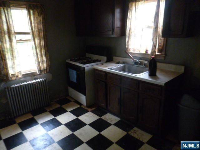 Fair Lawn, NJ 07410,2-05 29th ST