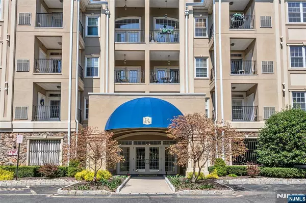 7108 Ravenscroft RD #555, Clifton, NJ 07013