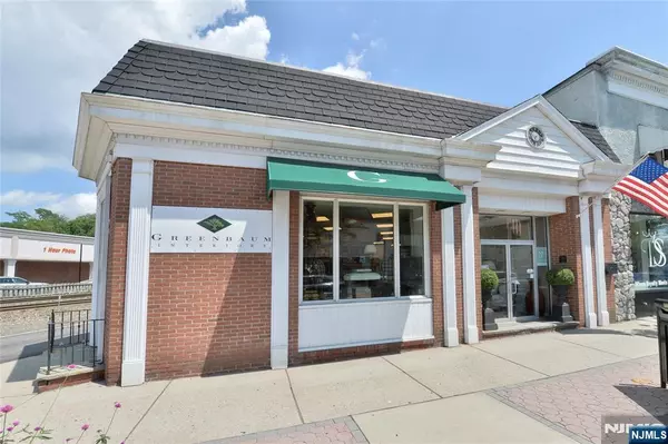 Glen Rock, NJ 07452,181 - 189 Rock RD