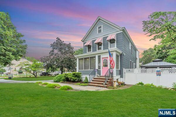 100 Woodside AVE, Hasbrouck Heights, NJ 07604