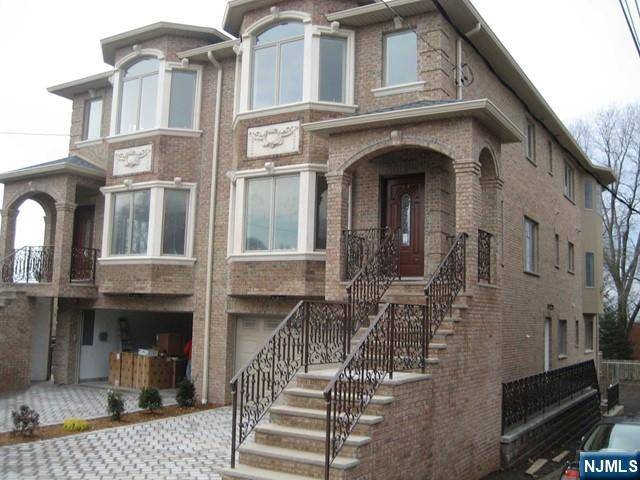 2449 Rossett ST #B, Fort Lee, NJ 07024