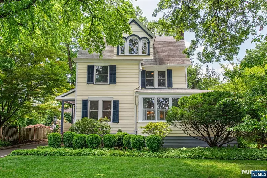 214 Inwood AVE, Montclair, NJ 07043