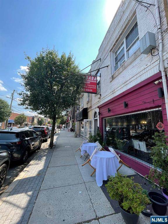 Cliffside Park, NJ 07010,555 Anderson AVE