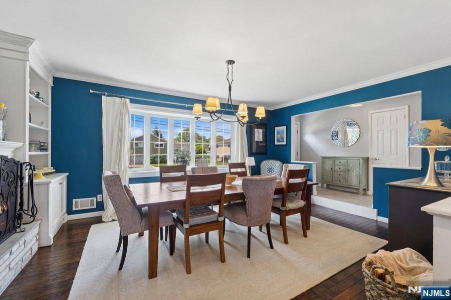 New Milford, NJ 07646,599 Rhein CT
