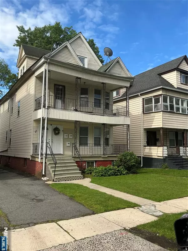 49 Edgar ST, East Orange, NJ 07018