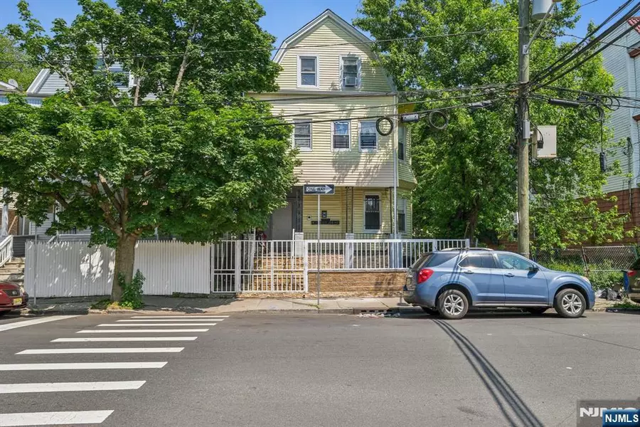 904 18th ST, Newark, NJ 07108