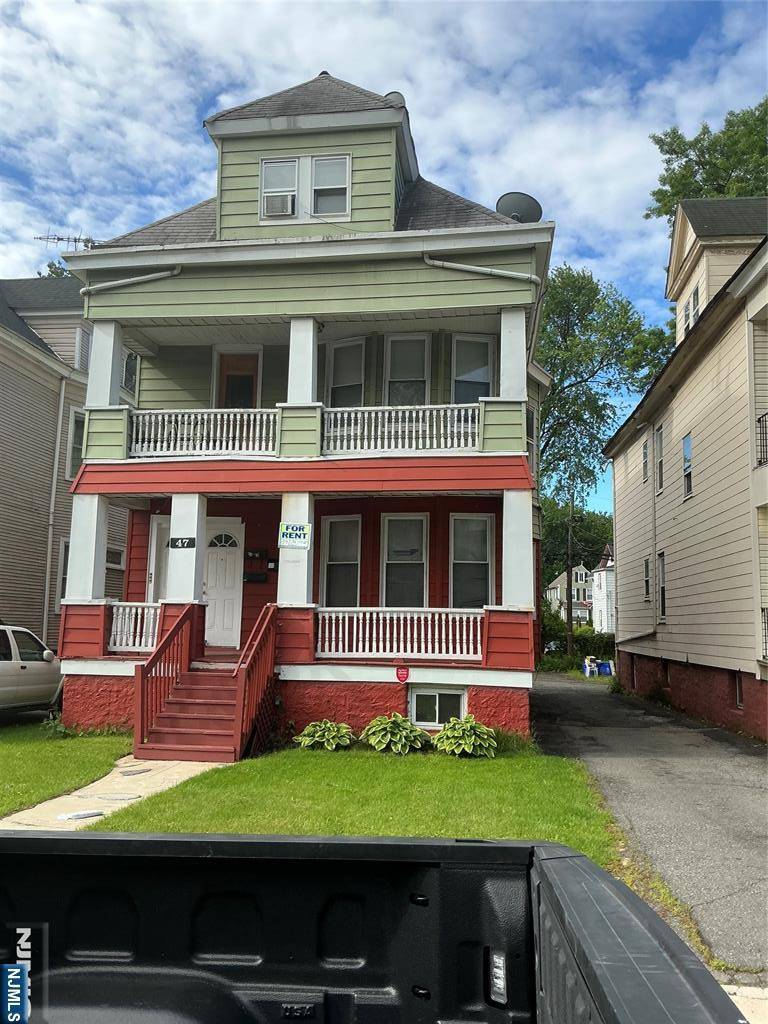 47 Edgar ST, East Orange, NJ 07018