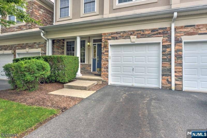 140 Levinberg LN, Wayne, NJ 07470