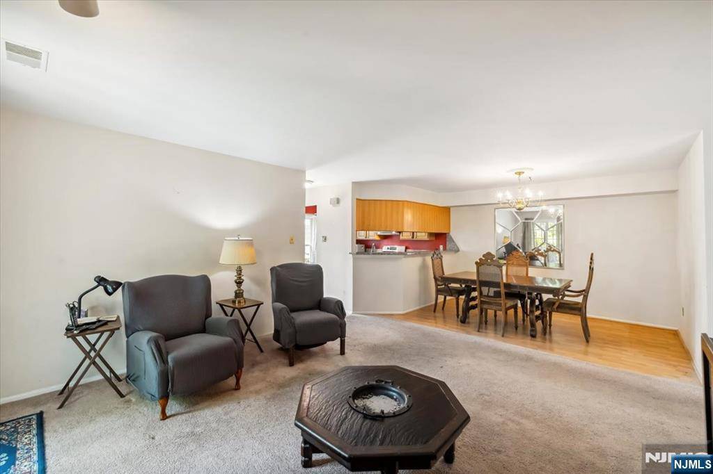 Lincoln Park Borough, NJ 07035,77 Homestead LN #707