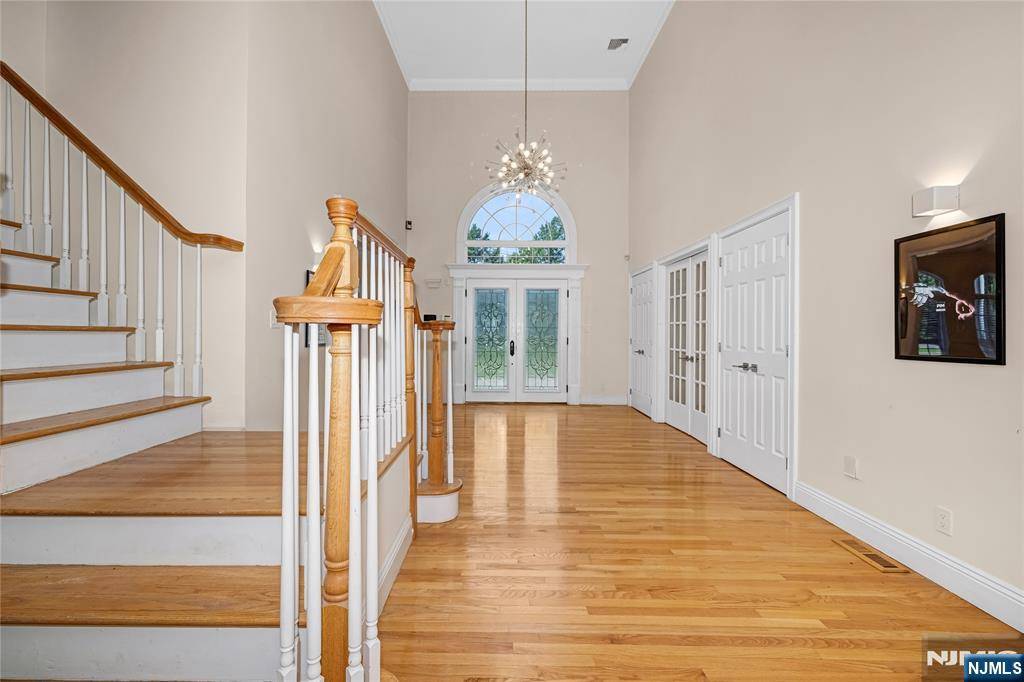Old Tappan, NJ 07675,91 Ogle RD
