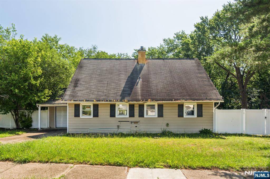 214 Millbrook DR, Willingboro, NJ 08046