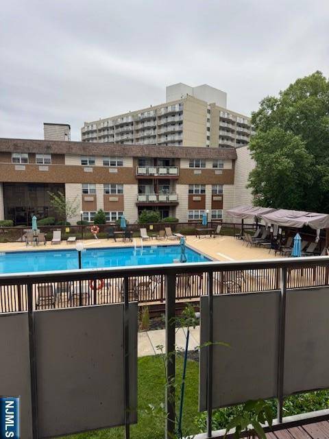 1111 River RD #20G, Edgewater, NJ 07020