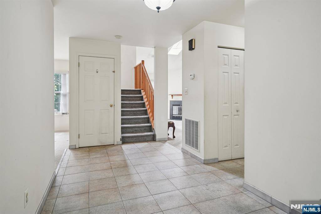 Wayne, NJ 07470,71 Butternut DR #71