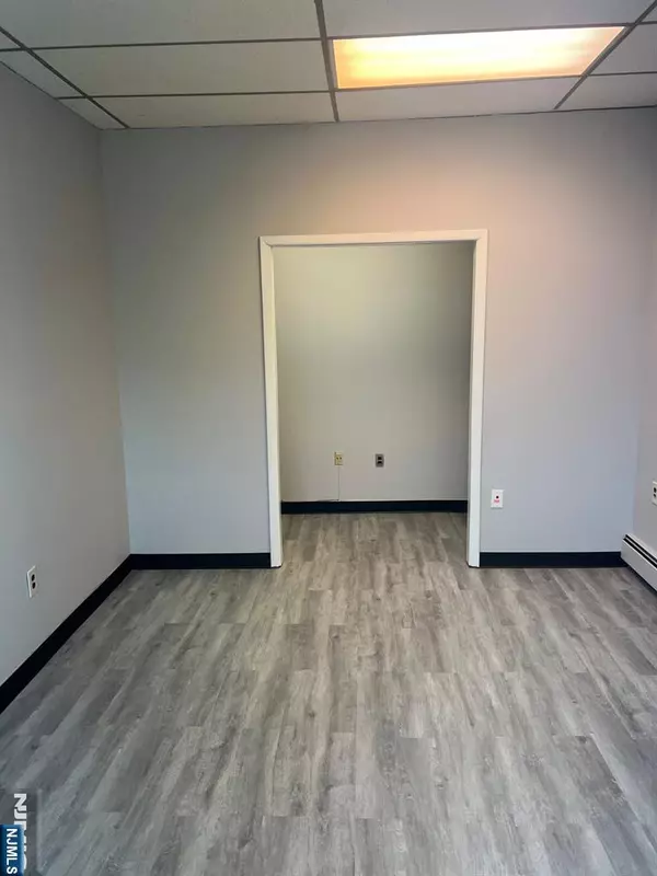 200 Boulevard, Hasbrouck Heights, NJ 07604