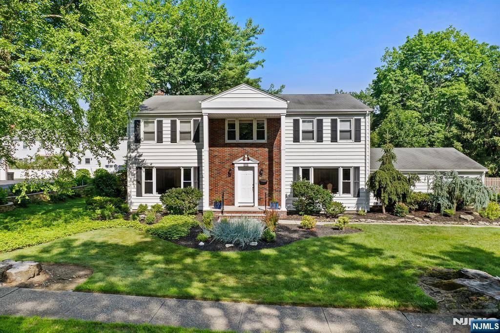 506 Salem ST, Paramus, NJ 07652
