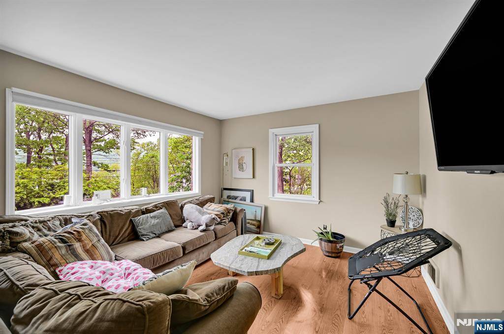 West Milford, NJ 07421,104 Lake Park TER