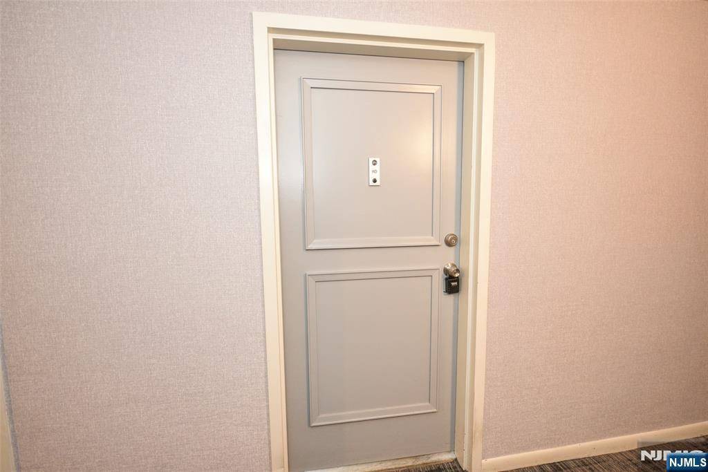 Hackensack, NJ 07601,125 Prospect AVE #14D