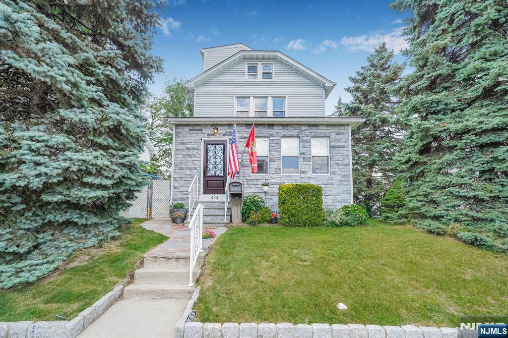 434 3rd AVE, Lyndhurst, NJ 07071