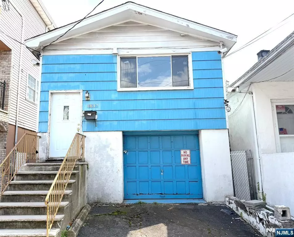 North Bergen, NJ 07047,1437 Gehr PL