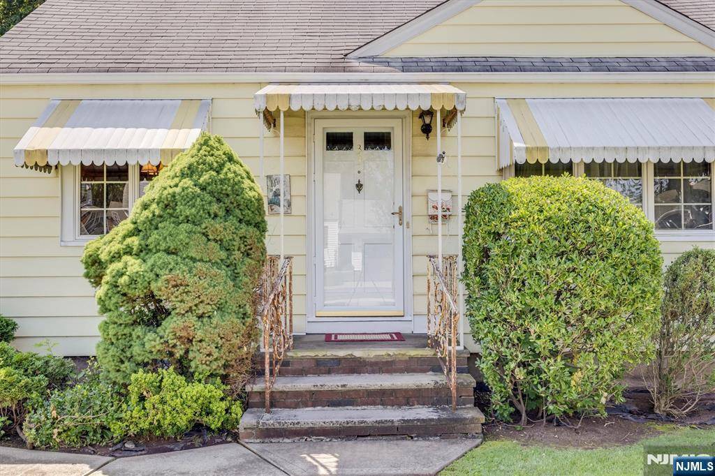 Clifton, NJ 07012,33 Phyllis PL
