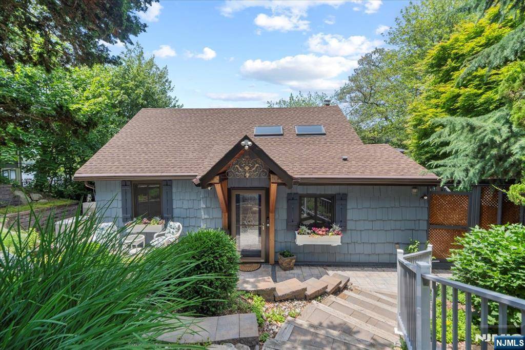 213 Lakeview AVE, Ringwood, NJ 07456
