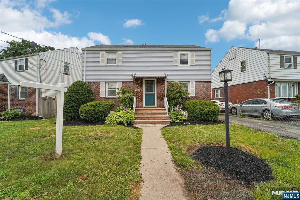 12 Macarthur, Hasbrouck Heights, NJ 07604