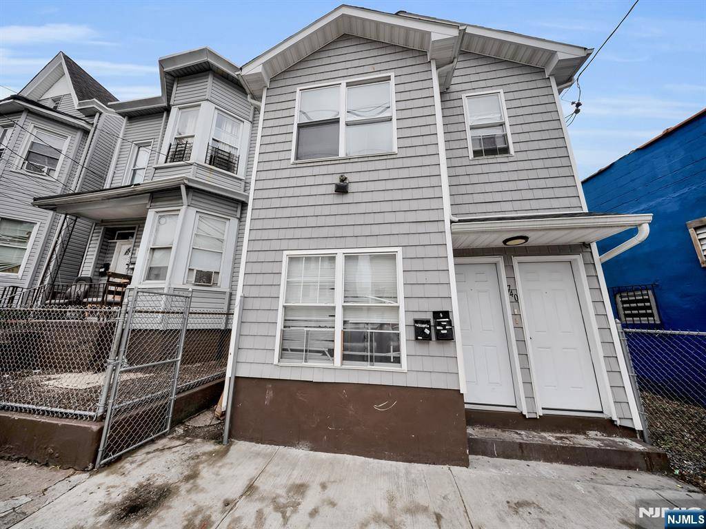 740 E 18th ST, Paterson, NJ 07501