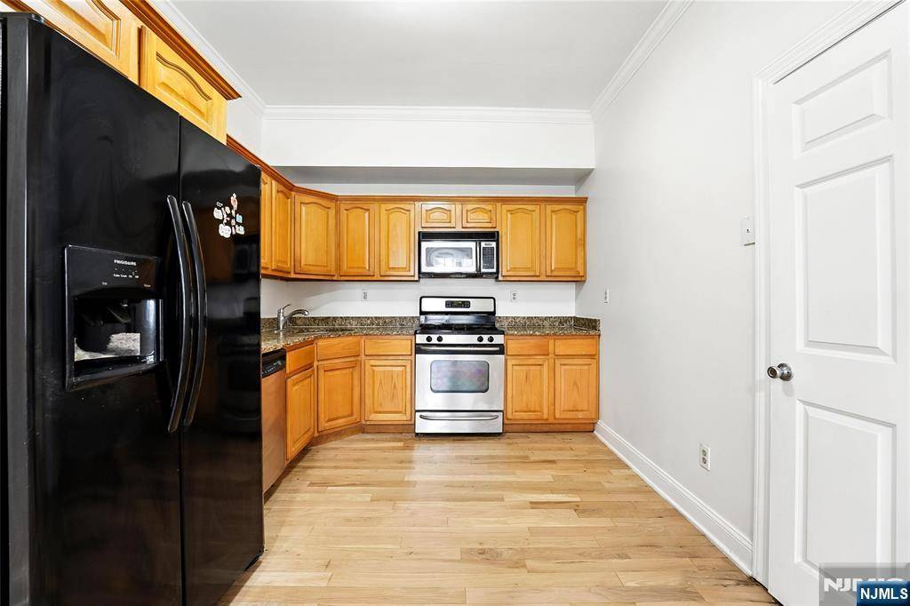 Jersey City, NJ 07306,85 Broadway #1E