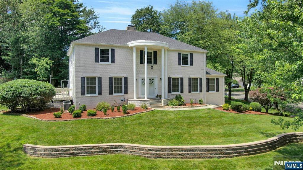 693 Alexander CT, River Vale, NJ 07675