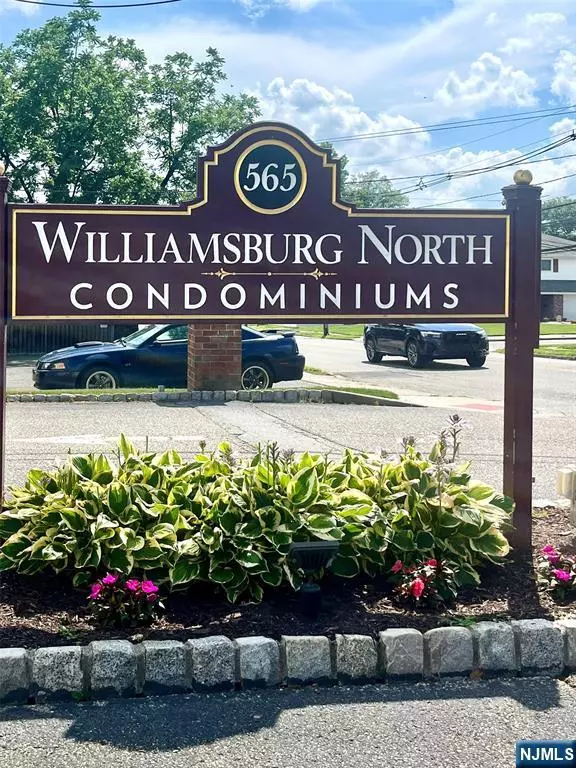Clifton, NJ 07013,565 Grove #B12