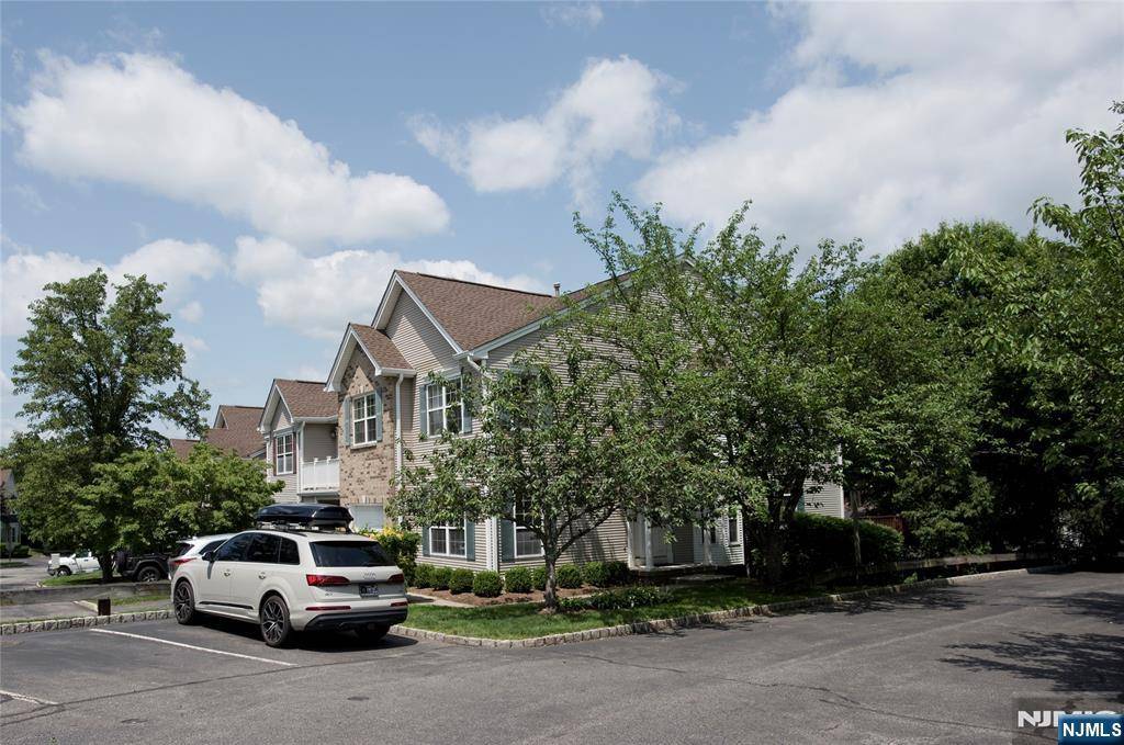 425 Diablo CT, Mahwah, NJ 07430
