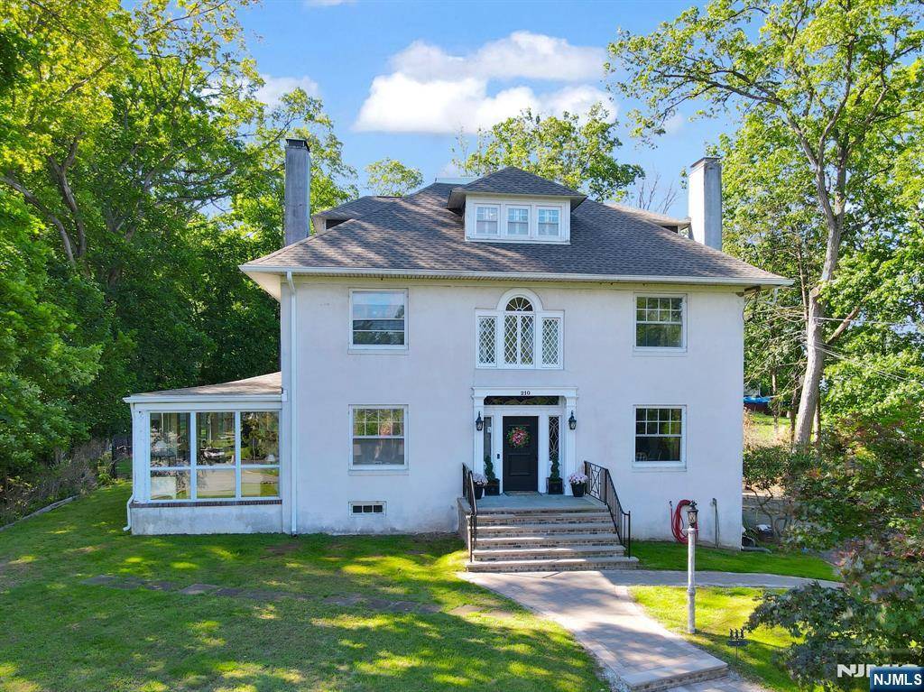 210 Pompton AVE, Pompton Lakes, NJ 07442