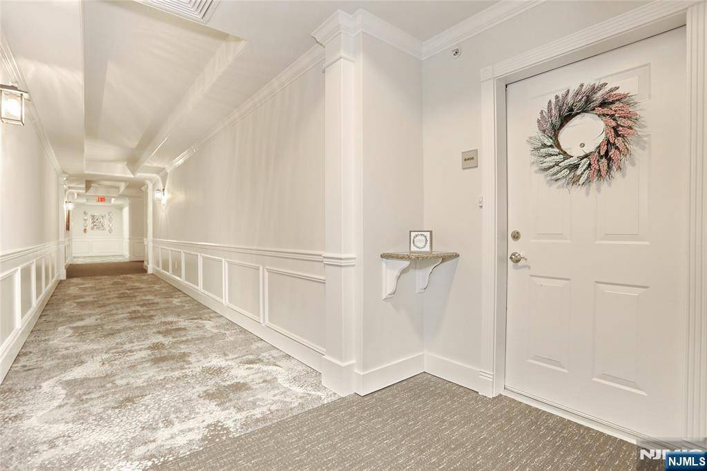 Wanaque, NJ 07465,8406 Warrens WAY