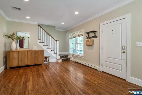 Allendale, NJ 07401,55 Woodland AVE