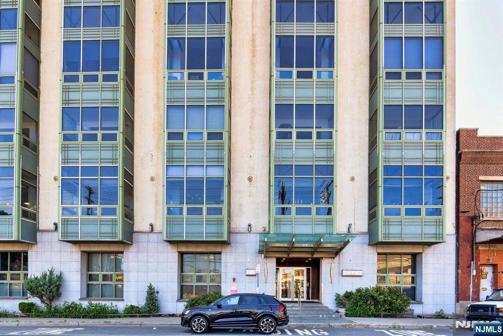 689 Luis Munoz Marin BLVD #1010, Jersey City, NJ 07310