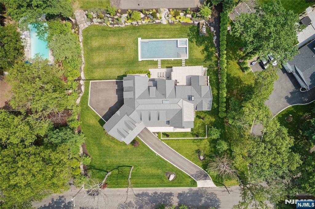 63 Ridge RD, Tenafly, NJ 07670
