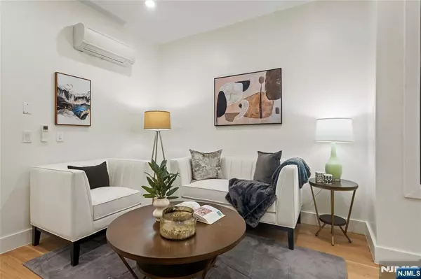 50 Grace ST #3l, Jersey City, NJ 07307