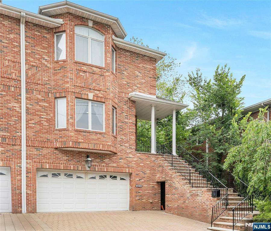 434 B 7th ST #2, Palisades Park, NJ 07650